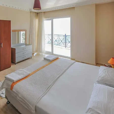 Bade * Kalkan